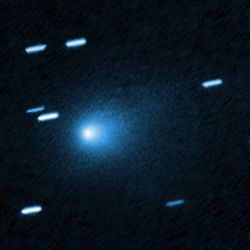 the comet has a bright nucleus on one side and as a fuzzy directional halo