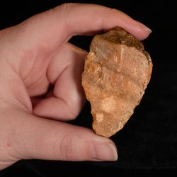 1.5-million-year-old stone tool from Sulawesi